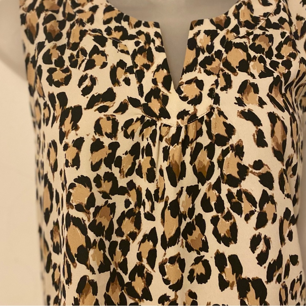 NWT Gorgeous Silky Leopard Top: See pics! - Picture 7 of 9